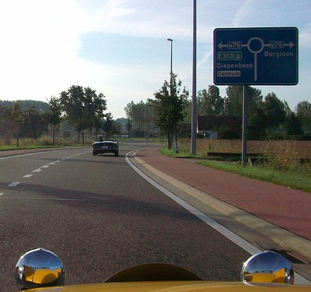 Richting Diepenbeek.JPG - Zondagmorgen, 26 juli 2009, op weg naar Diepenbeek